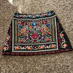 Lulus embroidered skirt
